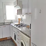 Apartman Cozy Next To The