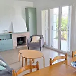 Apartman Cozy Next To The *