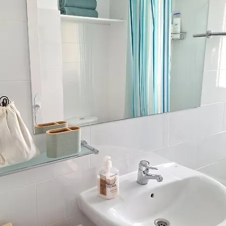 Apartament Cozy Next To The